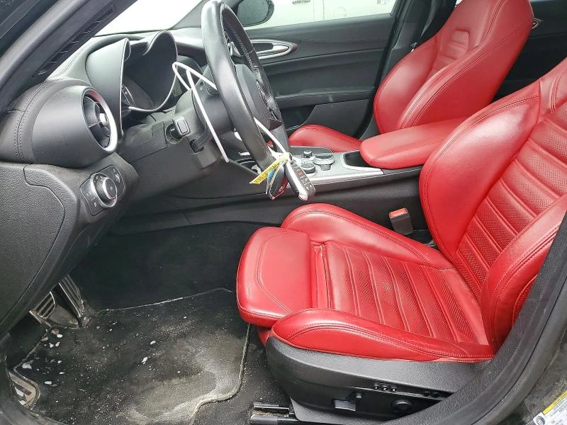 Alfa Romeo Giulia 2022 ALFA ROMEO GIULIA VELOCE, снимка 7 - Автомобили и джипове - 54090129