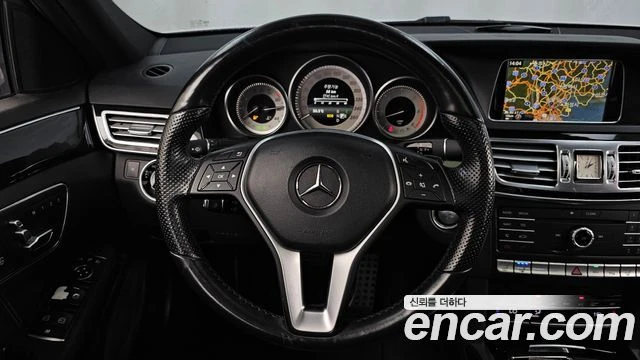 Mercedes-Benz E 350 d 4MATIC AMG| 360| ОБДУХВАНЕ| ПАНОРАМА| ПАМЕТ, снимка 5 - Автомобили и джипове - 55888685