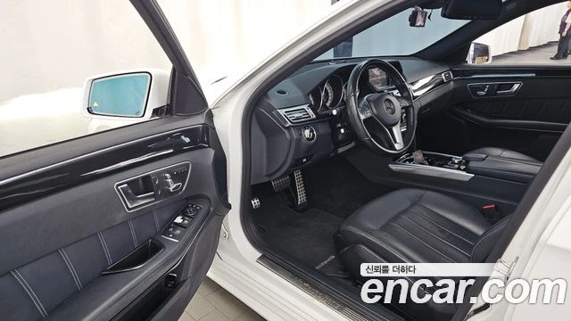 Mercedes-Benz E 350 d 4MATIC AMG| 360| ОБДУХВАНЕ| ПАНОРАМА| ПАМЕТ, снимка 4 - Автомобили и джипове - 55888685