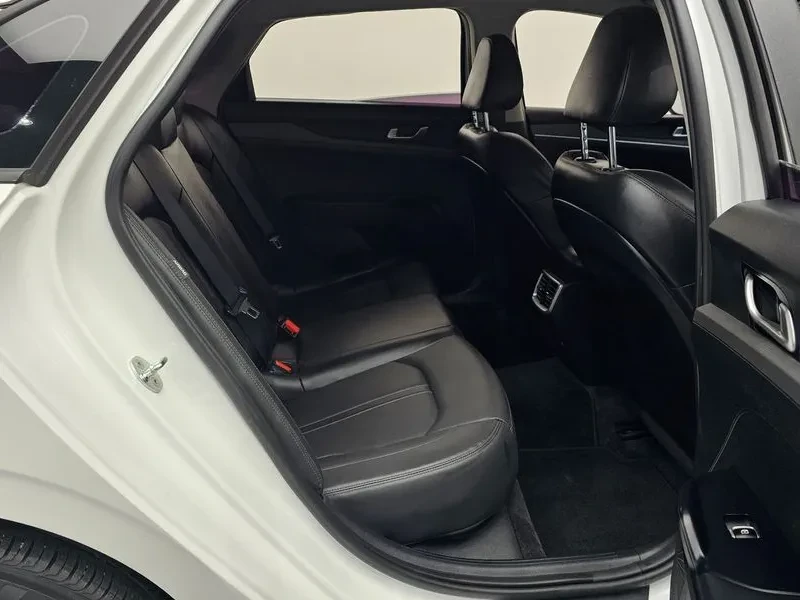 Kia K5 3Rd Generation 2.0 Trendy, снимка 11 - Автомобили и джипове - 56354577