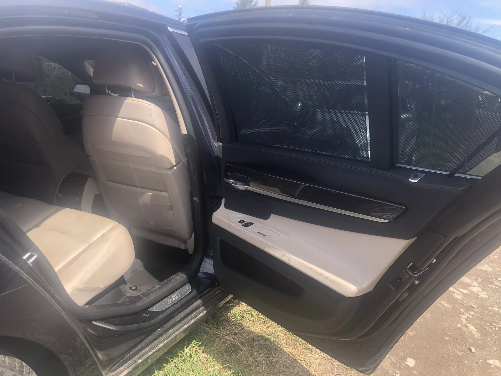 BMW 750 5.0i X-Drive | Mobile.bg   14