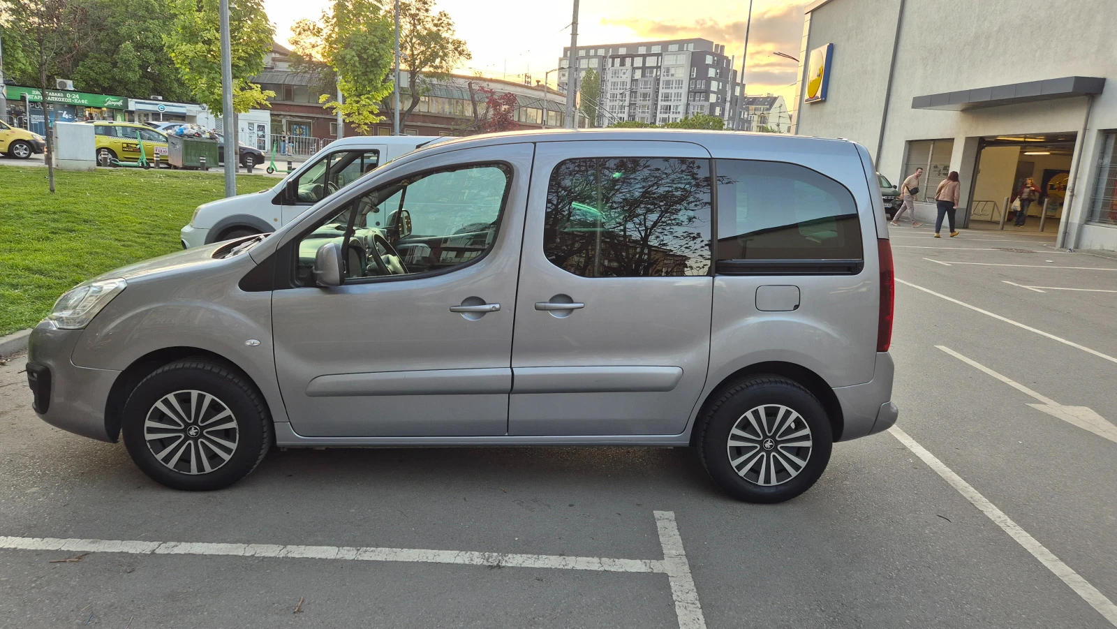 Peugeot Partner 1.6 HDI - изображение 3