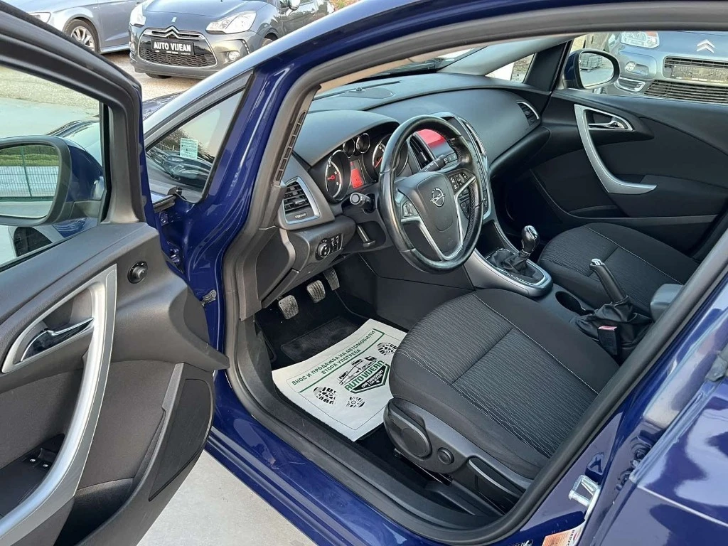 Opel Astra 1.7-CDTI-110-КОНЯ - изображение 7