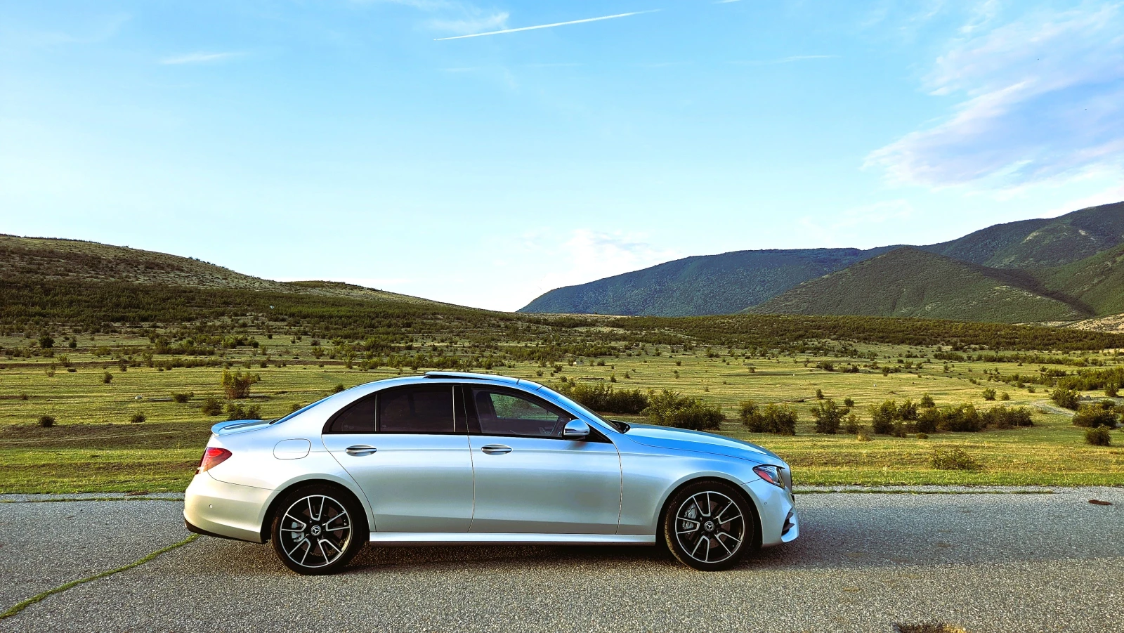 Mercedes-Benz E 400 AMG Line - изображение 7