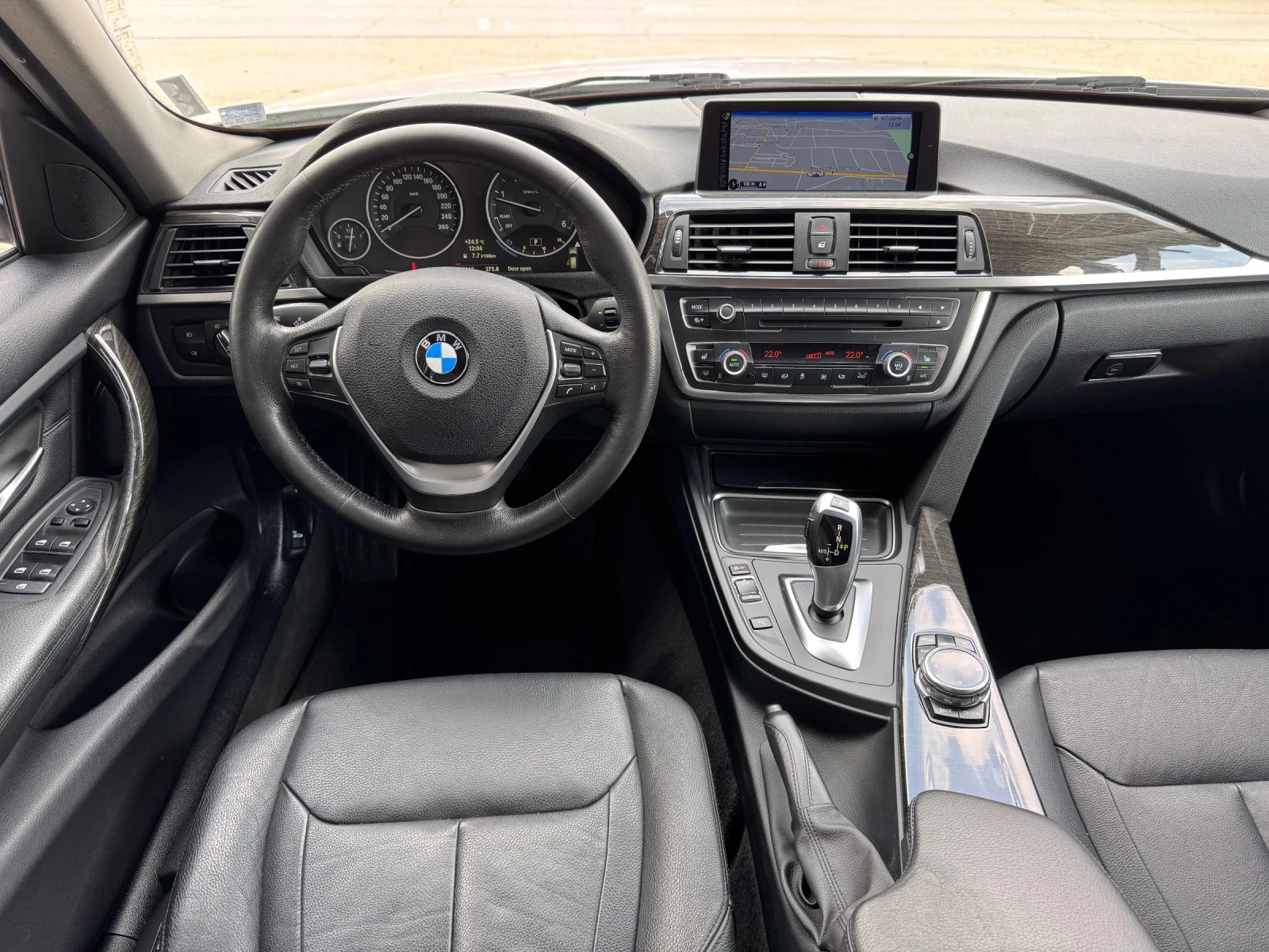BMW 320 d X-Drive * LUXURY* Head Up* ПАНОРАМА* КАМЕРА* ТЕГ - изображение 10