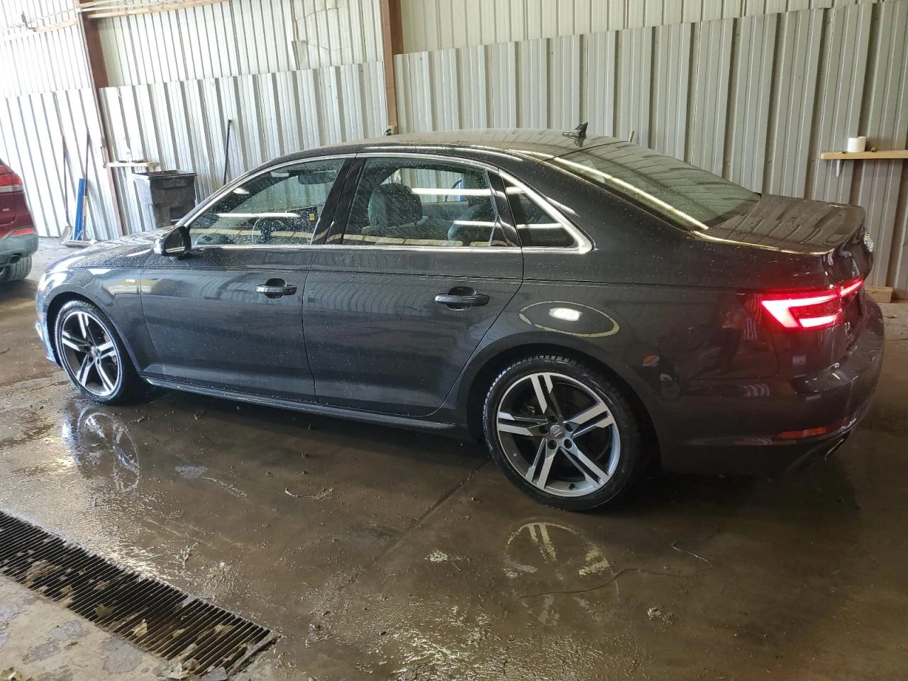 Audi A4 PREMIUM PLUS* Digital* Keyless* B&O* 4 Zone - изображение 2