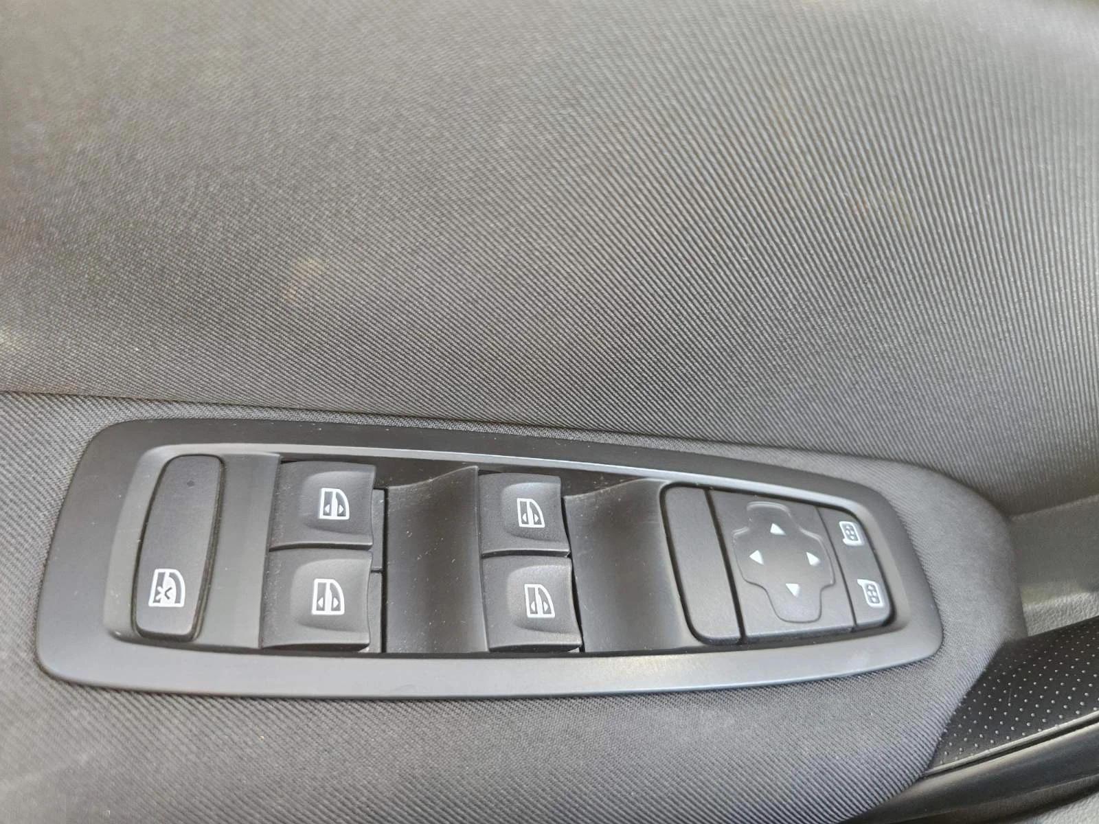 Renault Megane 1.3 TCe 140 EDC | Mobile.bg   11