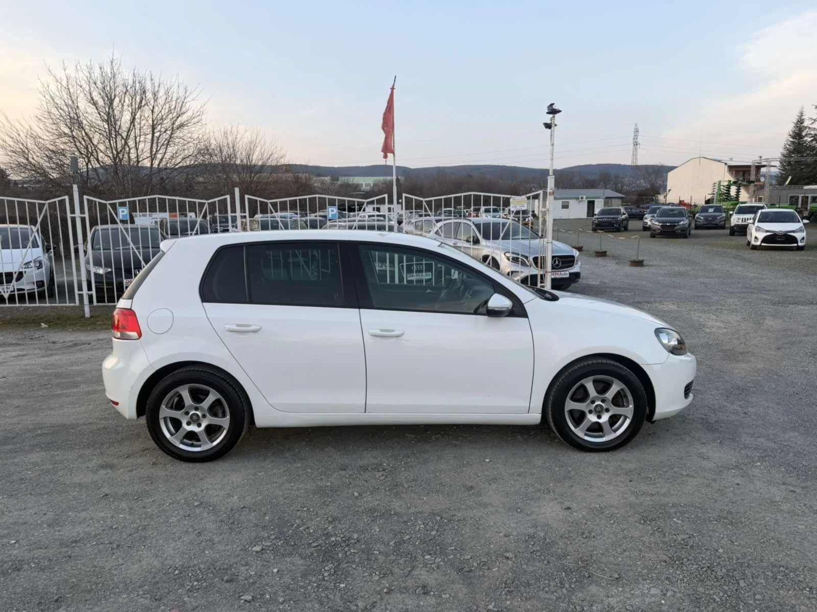 VW Golf 2.0-140 КС 4MOTION 6 СК ЕВРО5 - изображение 4