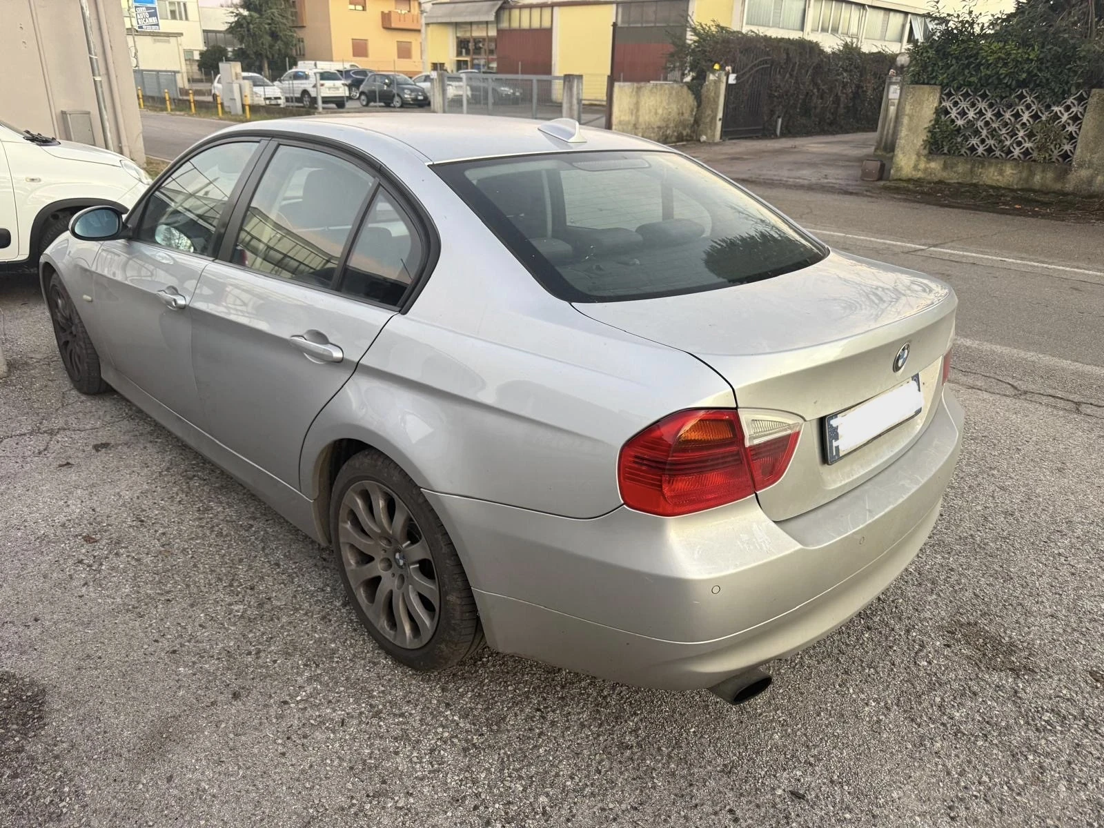BMW 318 2.0i - изображение 5