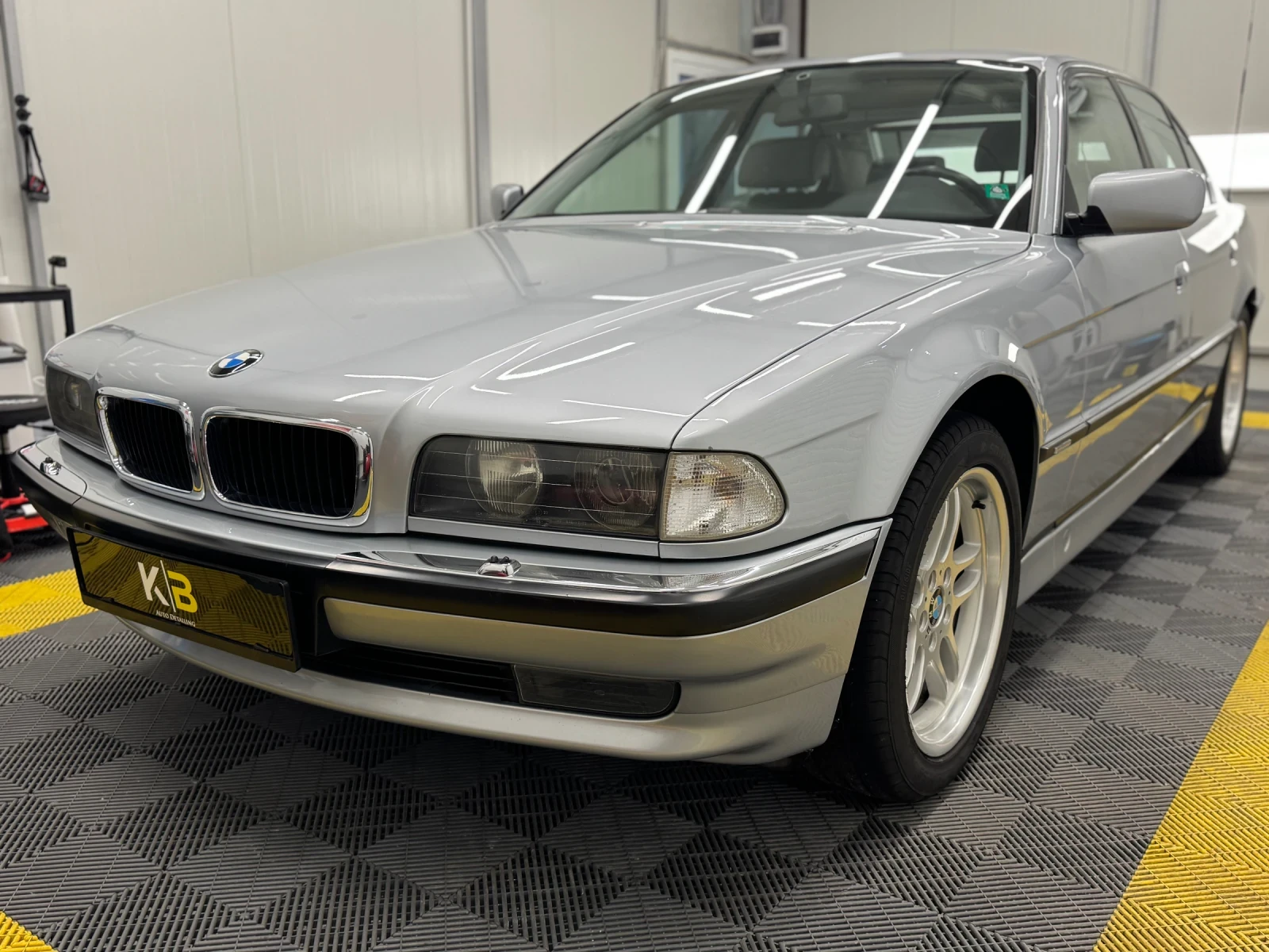 BMW 740, снимка 3 - Автомобили и джипове - 54459792