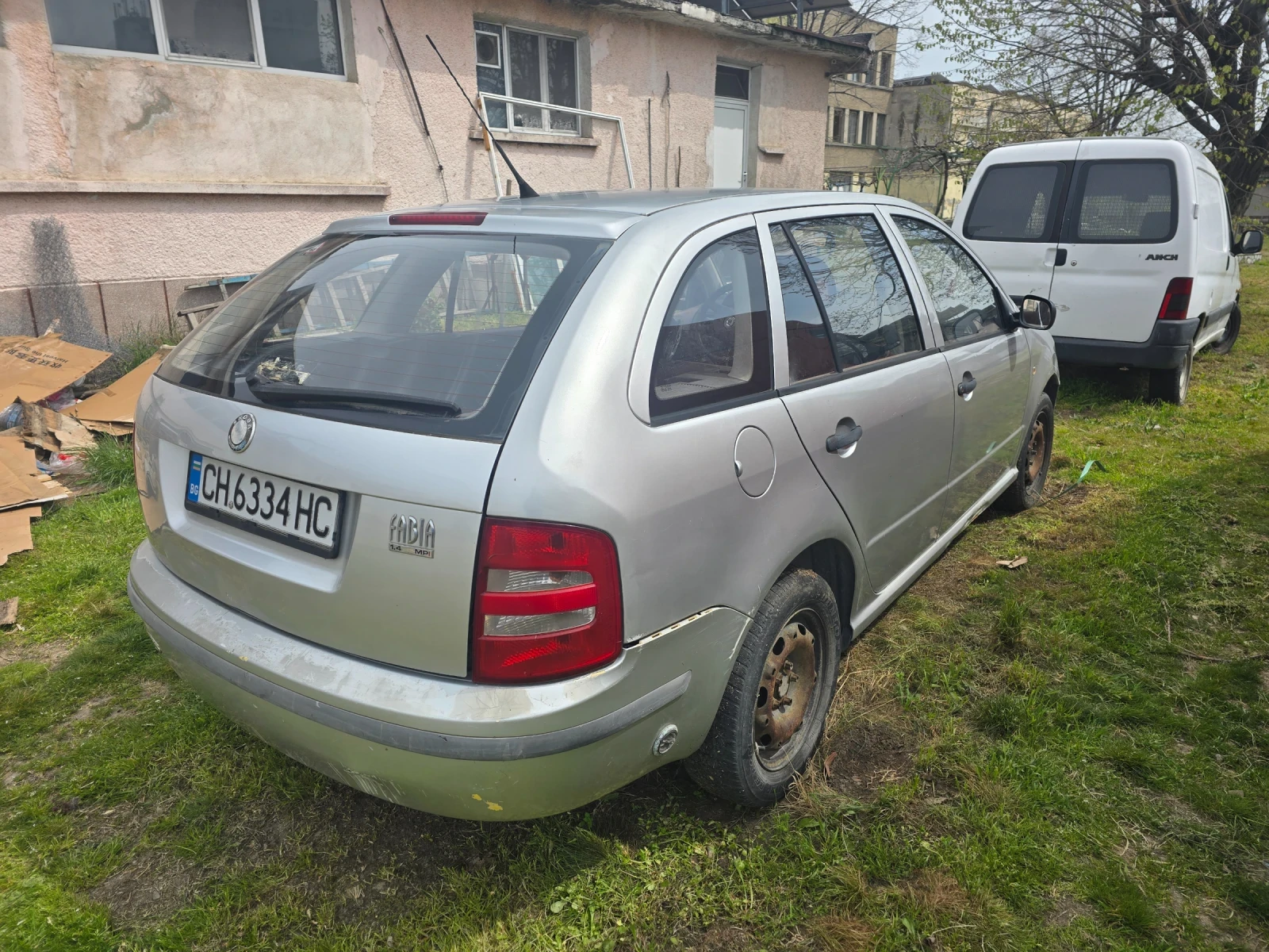 Skoda Fabia, снимка 2 - Автомобили и джипове - 54323878