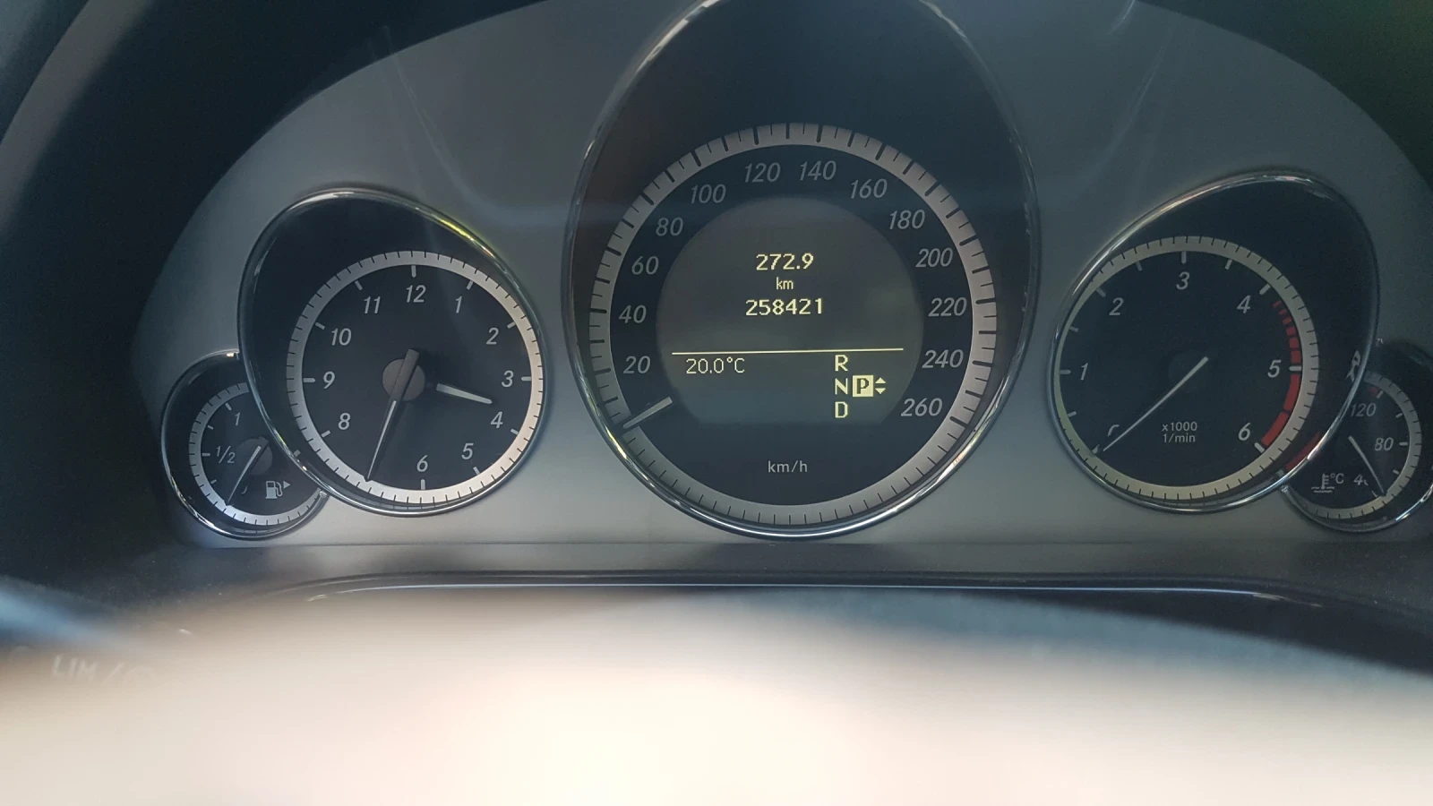 Mercedes-Benz E 350 TOP, снимка 8 - Автомобили и джипове - 54709391