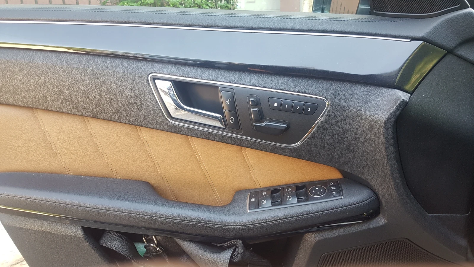 Mercedes-Benz E 350 TOP, снимка 10 - Автомобили и джипове - 54709391