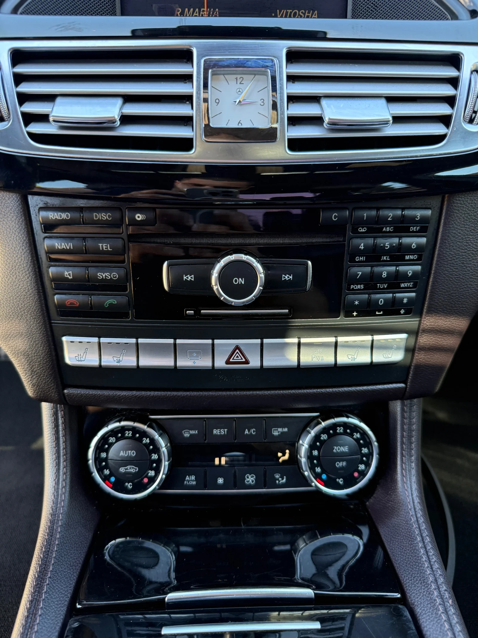 Mercedes-Benz CLS 350  ЛИЗИНГ Keyless Go Night Vision Harman Kardon, снимка 13 - Автомобили и джипове - 54904024