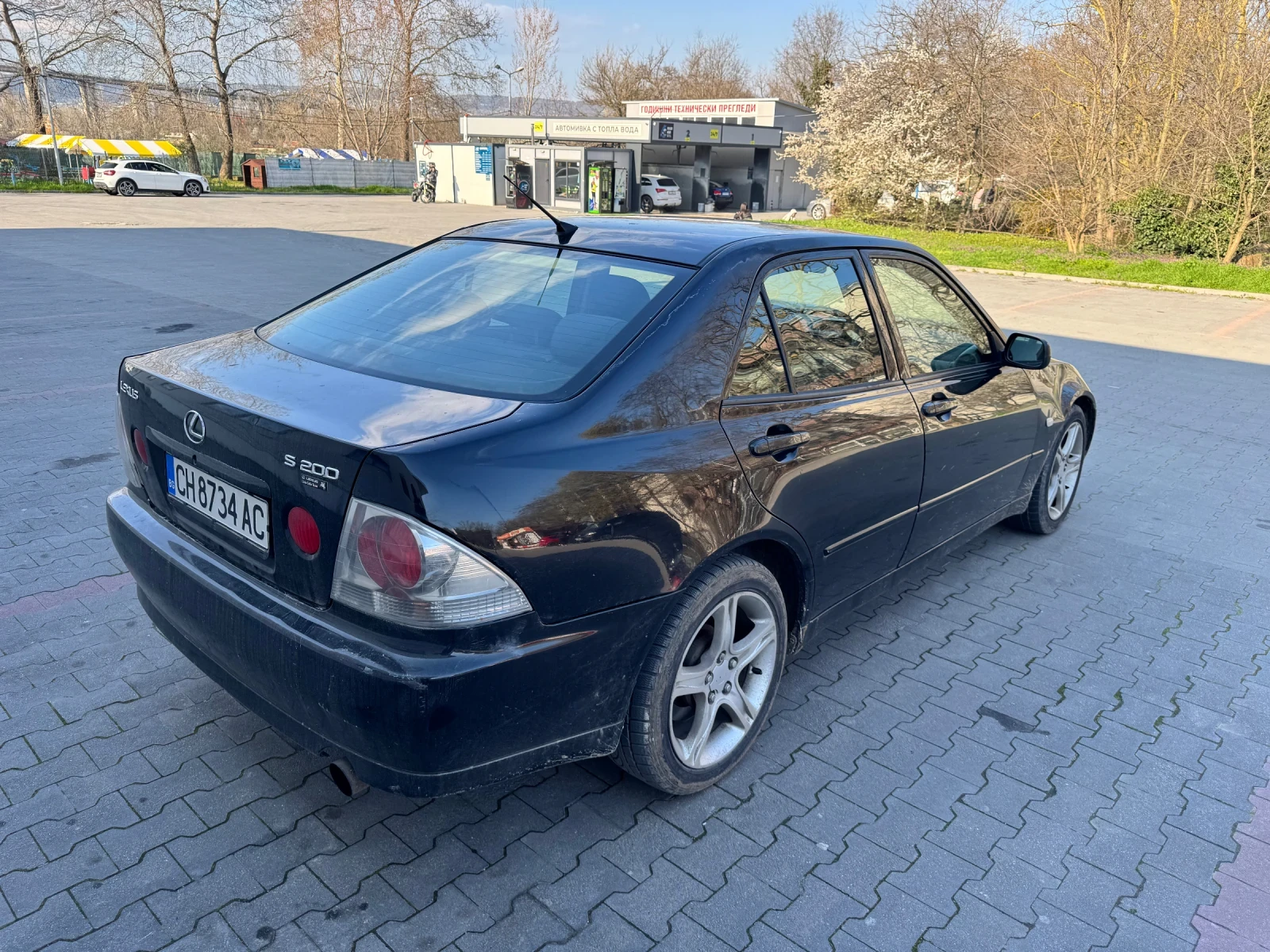 Lexus IS 200, снимка 4 - Автомобили и джипове - 55011048