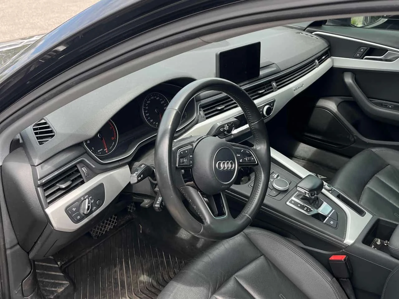 Audi A4 * Komfort * CARFAX * БЕЗ ПЪРВОНАЧАЛНА ВНОСКА, снимка 5 - Автомобили и джипове - 55193954