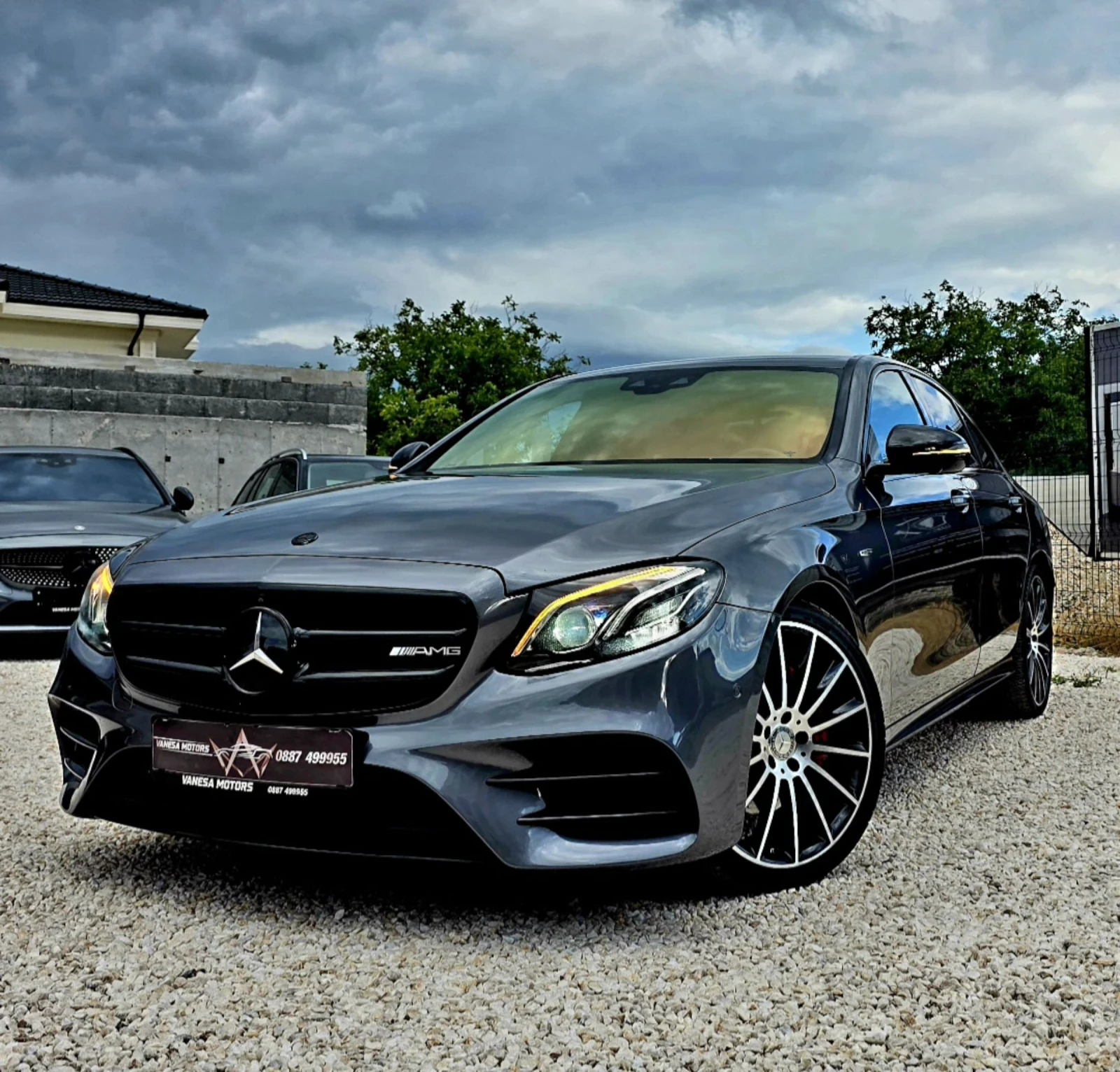 Mercedes-Benz E 220 Burmester Heda Up Distribution Keyless Go 360 AMG, снимка 3 - Автомобили и джипове - 55268261