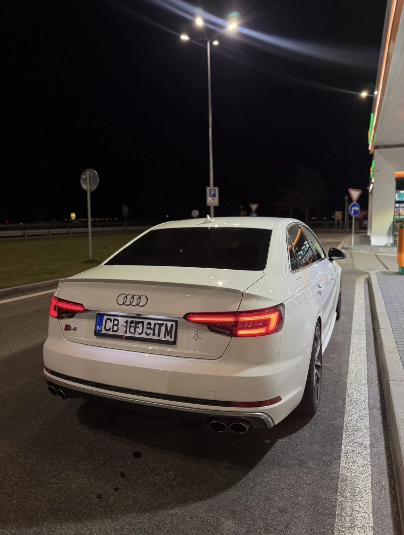 Audi S4, снимка 7 - Автомобили и джипове - 55532905