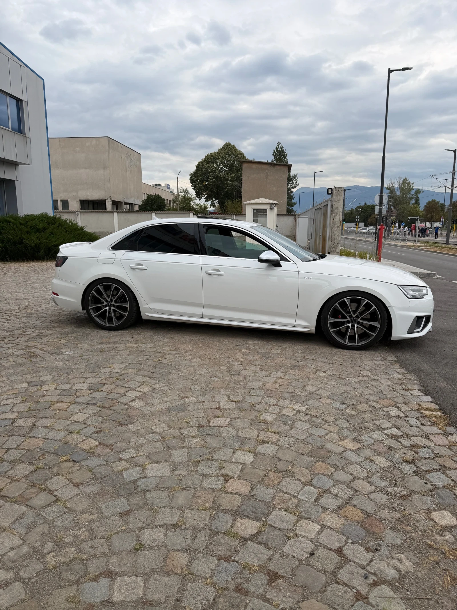 Audi S4 V6T, снимка 11 - Автомобили и джипове - 56145519