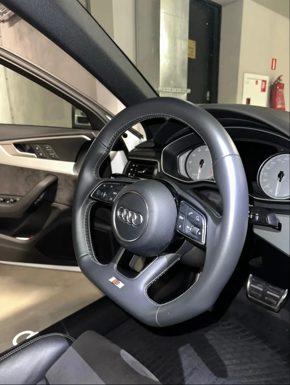 Audi S4, снимка 16 - Автомобили и джипове - 55532905