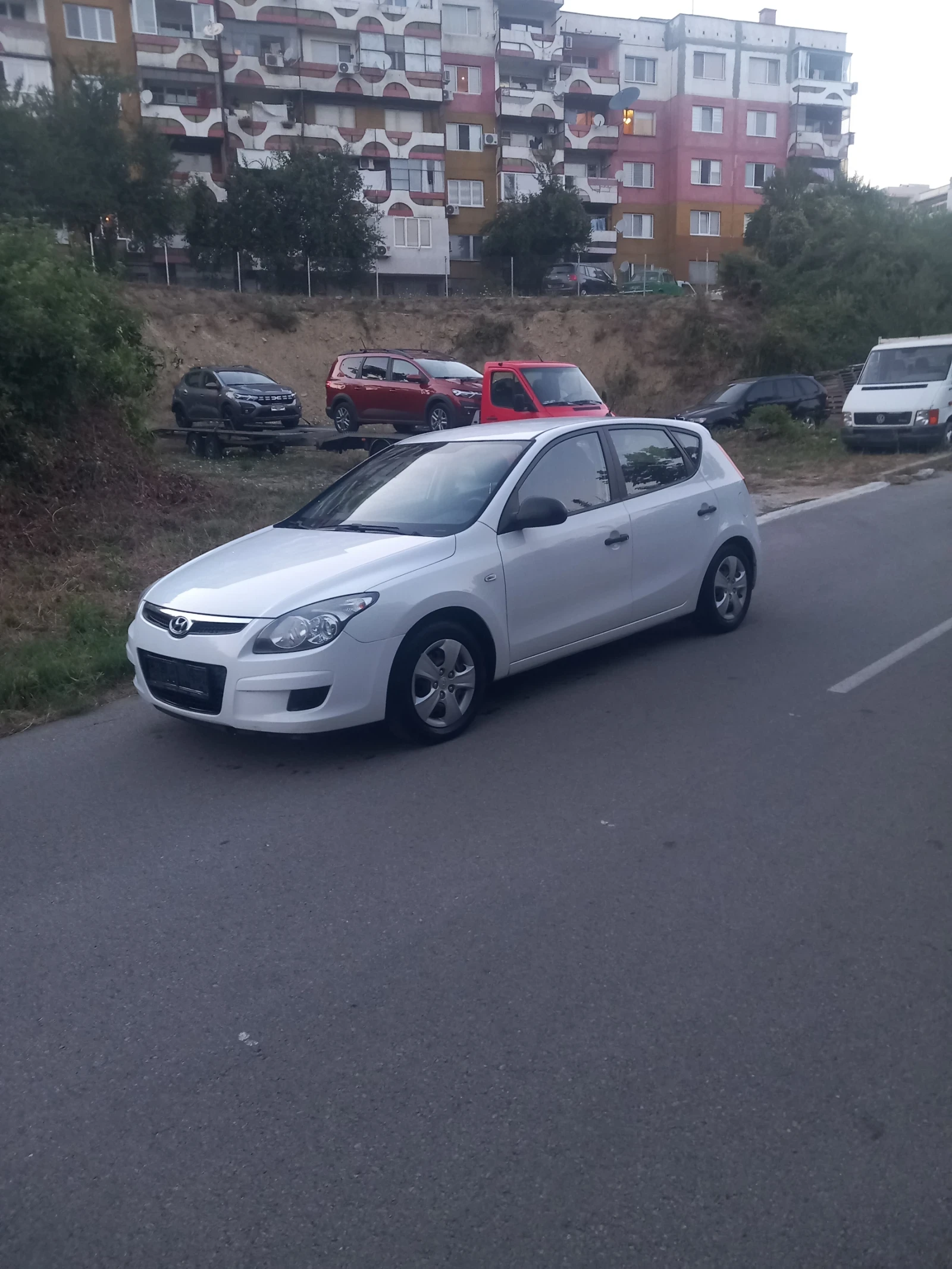 Hyundai I30 1.4 газ, снимка 2 - Автомобили и джипове - 55657846