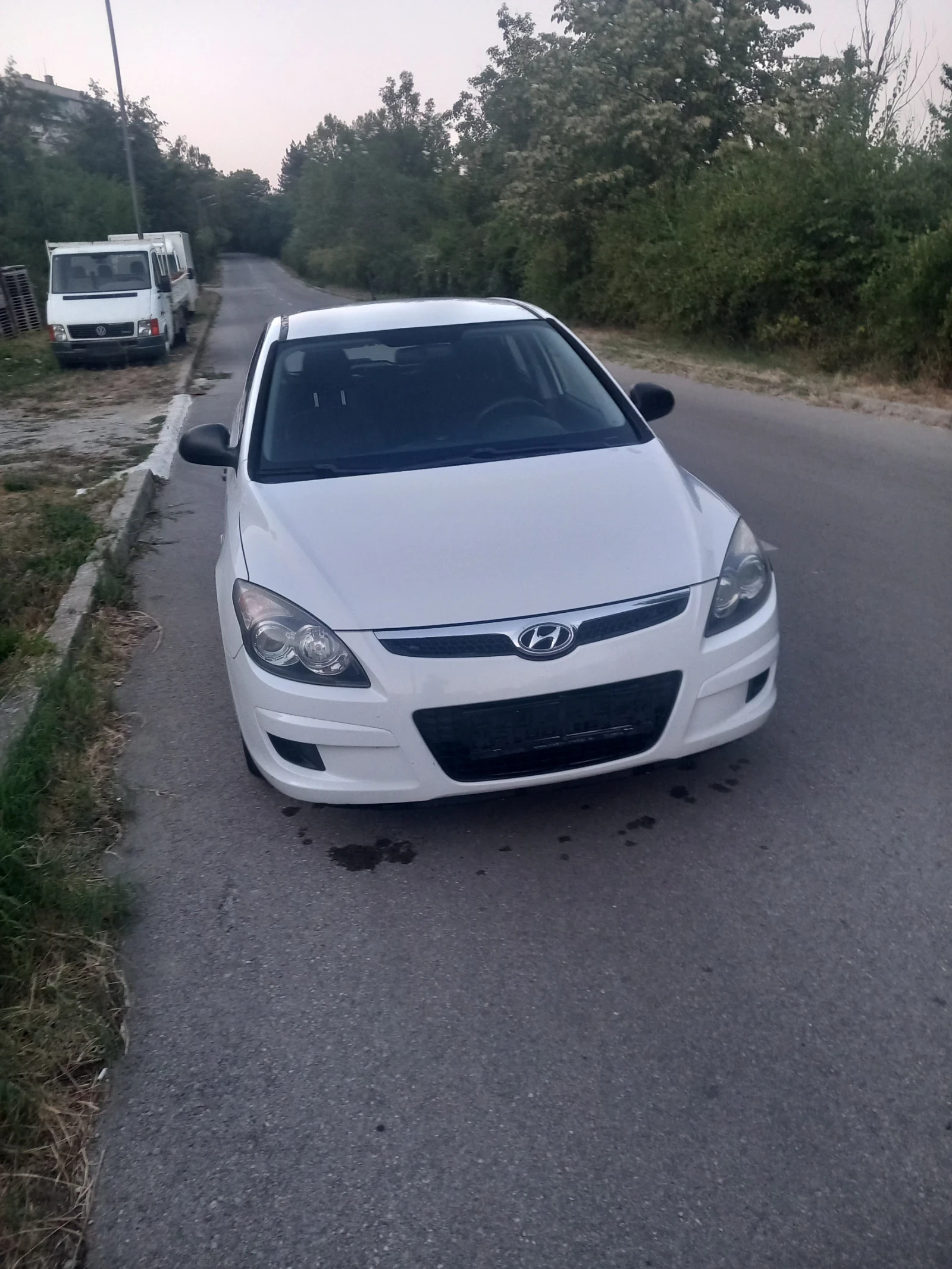 Hyundai I30 1.4 газ, снимка 8 - Автомобили и джипове - 55657846