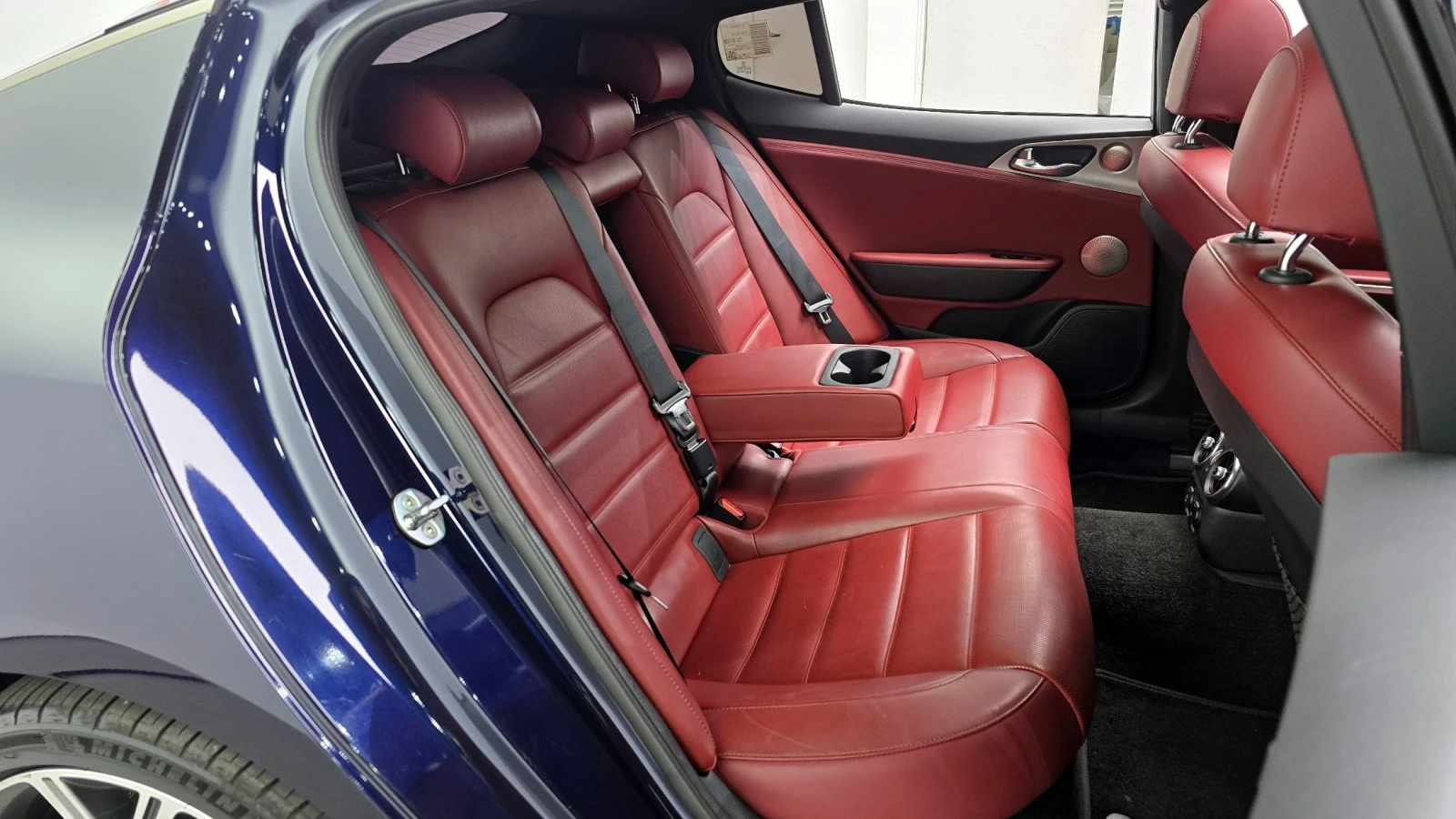 Kia Stinger AWD GT | Обдухване | Подгрев | Keyless, снимка 8 - Автомобили и джипове - 55738765