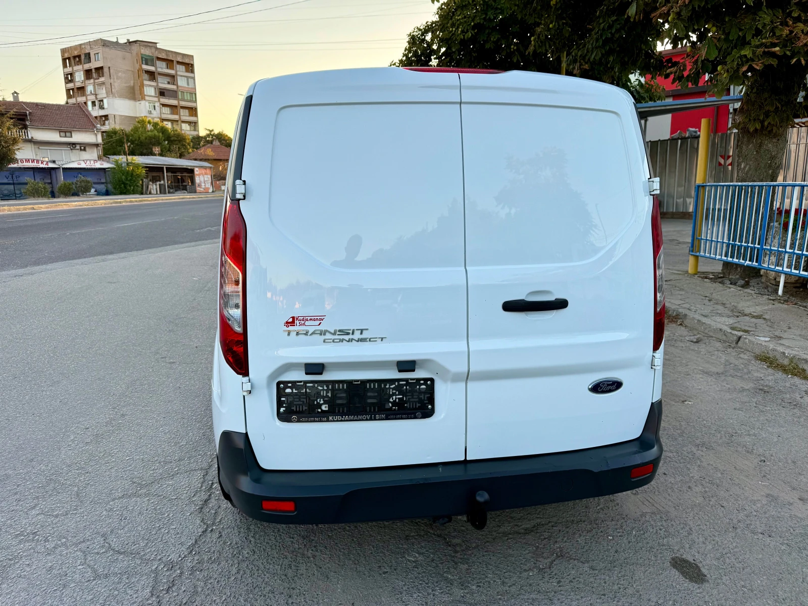 Ford Connect 1.5 TDCi  MAXI EVRO6, снимка 4 - Автомобили и джипове - 55740011
