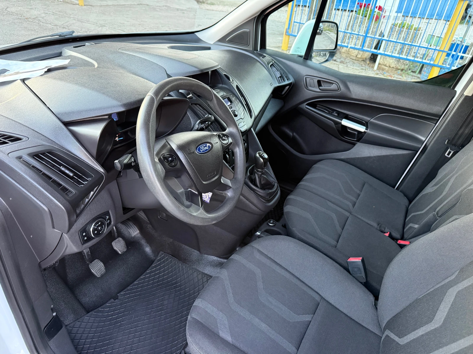 Ford Connect 1.5 TDCi  MAXI EVRO6, снимка 9 - Автомобили и джипове - 55740011