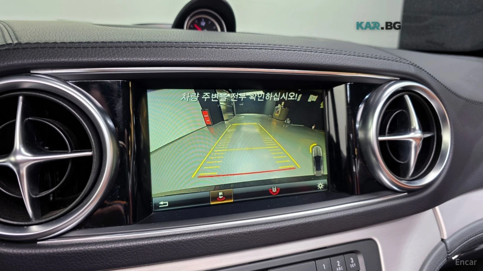 Mercedes-Benz SL 400 DISTRONIC* ПОДГРЕВ* ОБДУХВАНЕ* HARMAN* МАСАЖИ* , снимка 11 - Автомобили и джипове - 55835328
