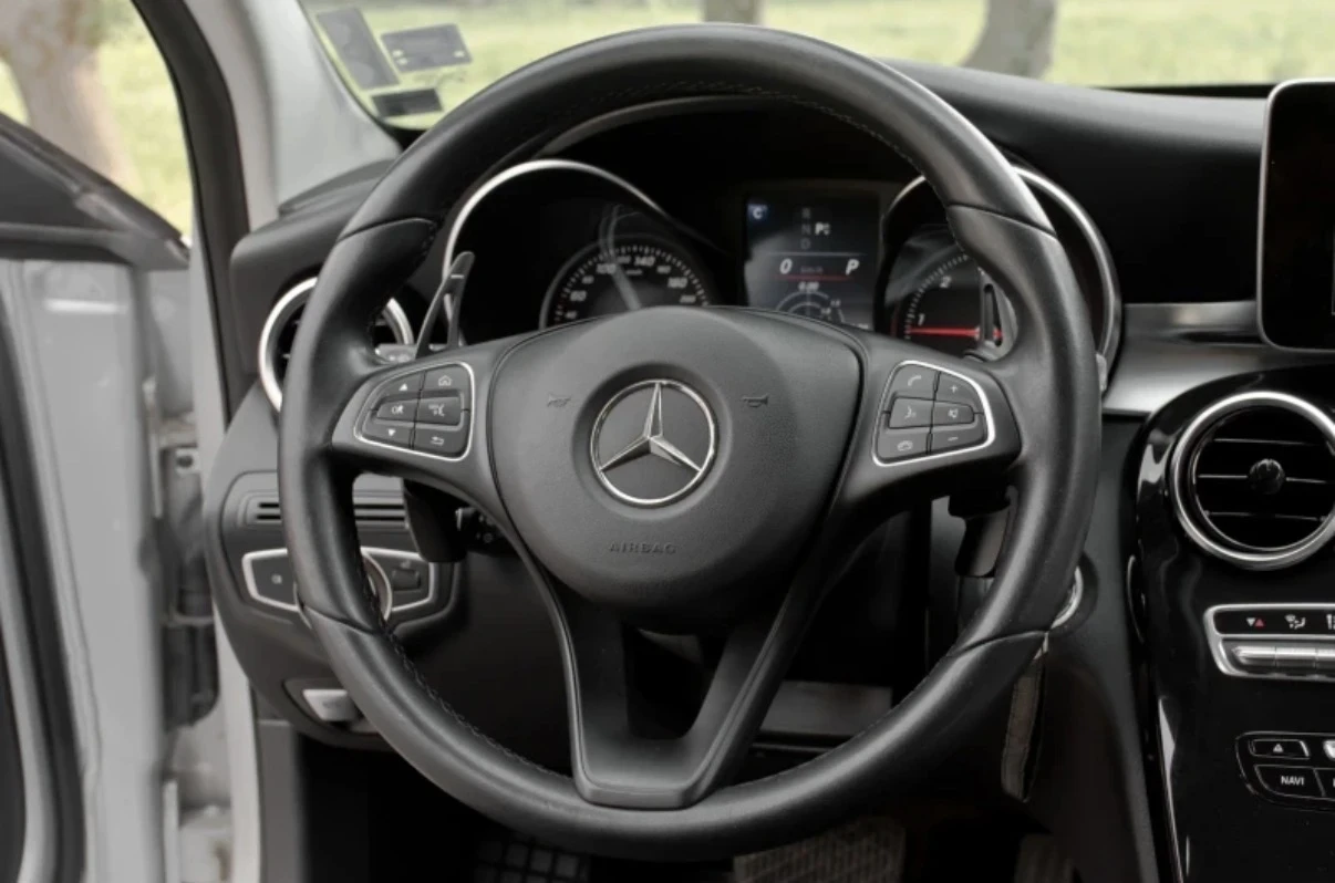 Mercedes-Benz C 220, снимка 7 - Автомобили и джипове - 55971368