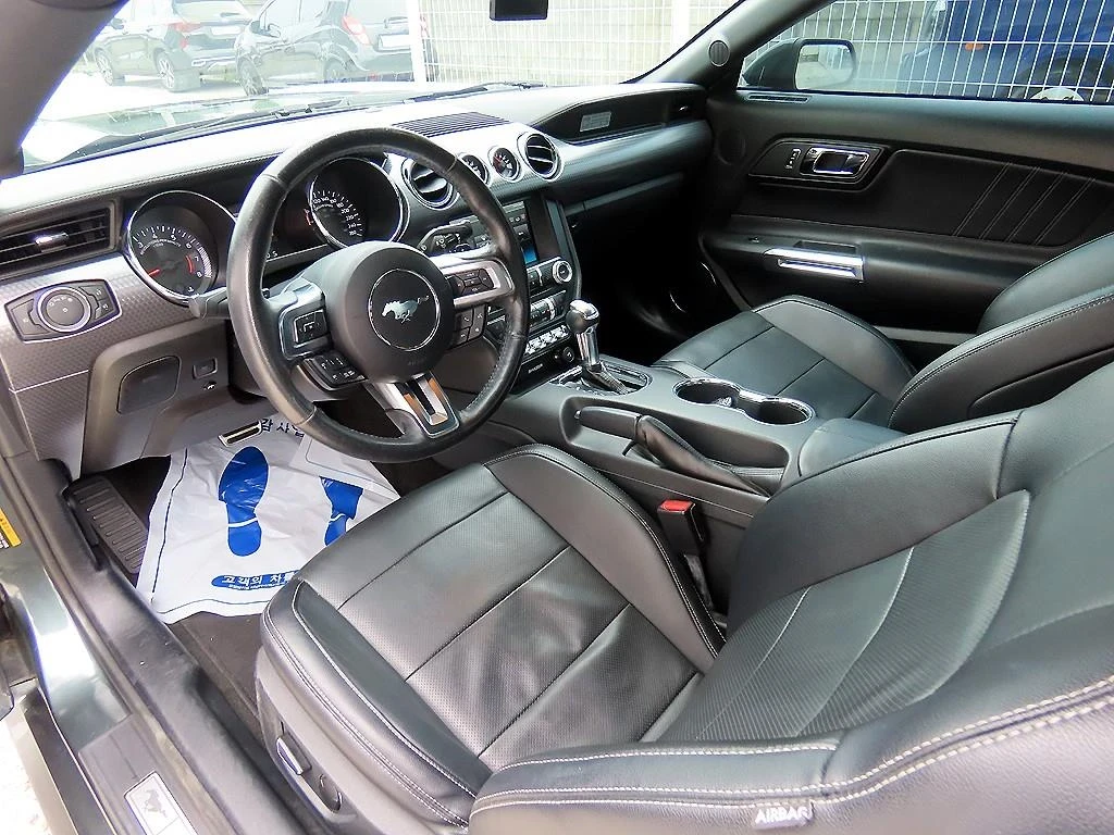 Ford Mustang 2.3 ECOBOOST * PREMIUM PKG * ОБДУХВАНЕ * КАМЕРА * , снимка 6 - Автомобили и джипове - 56048338