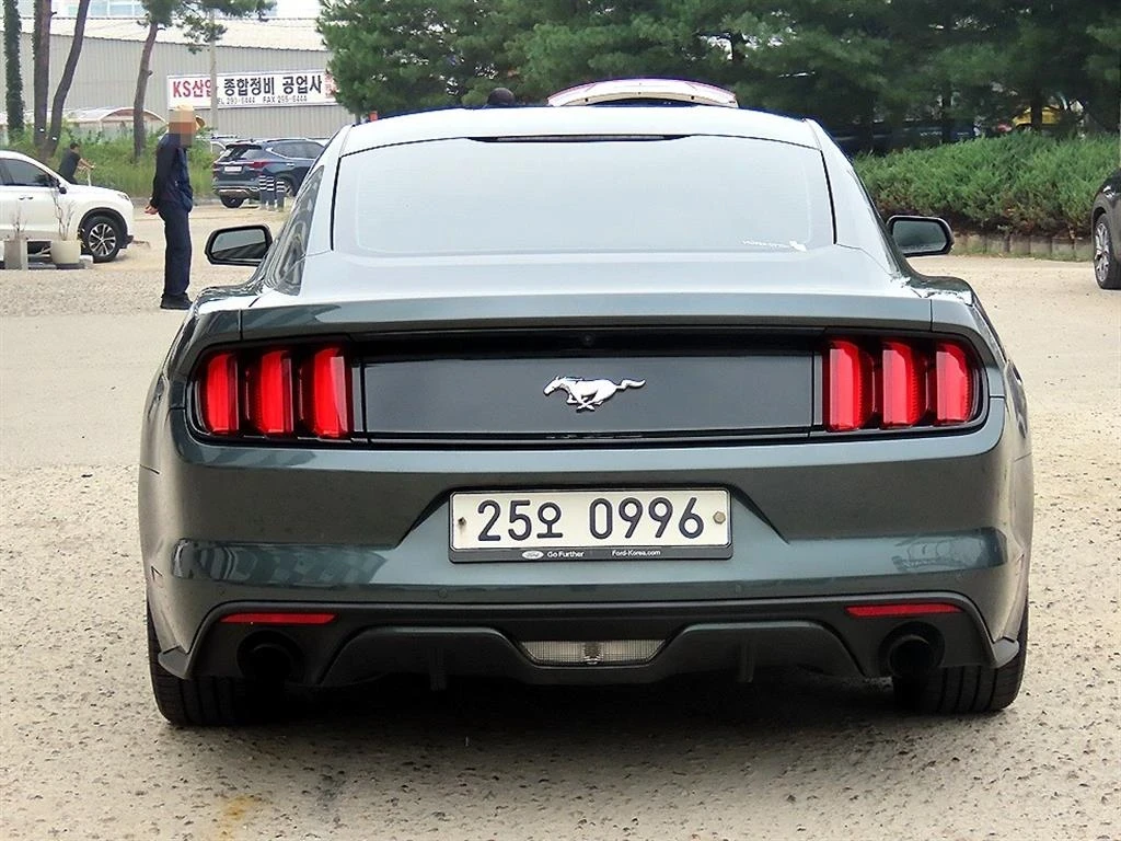 Ford Mustang 2.3 ECOBOOST * PREMIUM PKG * ОБДУХВАНЕ * КАМЕРА * , снимка 4 - Автомобили и джипове - 56048338