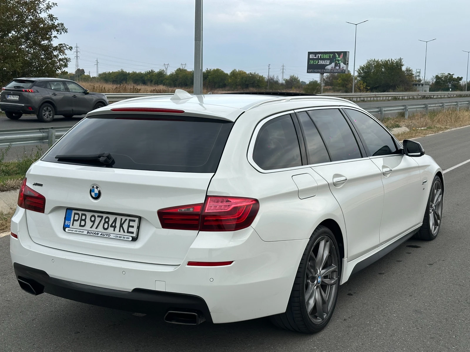 BMW 550 M-Performance, снимка 4 - Автомобили и джипове - 56131874