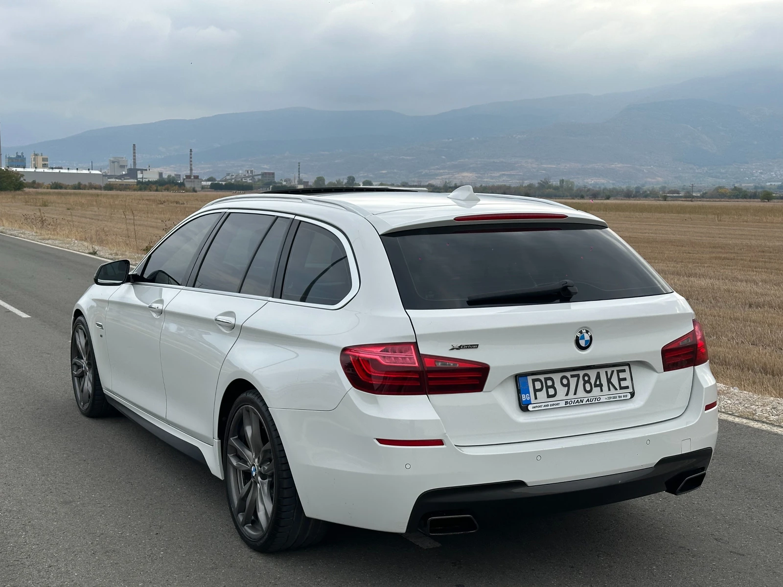 BMW 550 M-Performance, снимка 6 - Автомобили и джипове - 56131874
