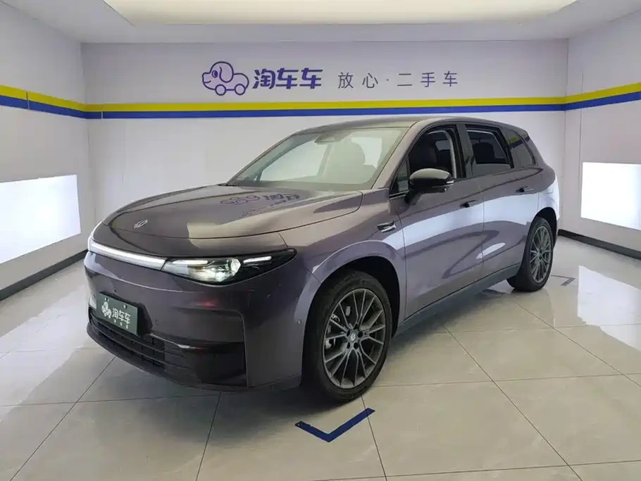 Leapmotor C10 210 Delight Edition* DISTRONIC* ПОДГРЕВ* ОБДУХВАНЕ