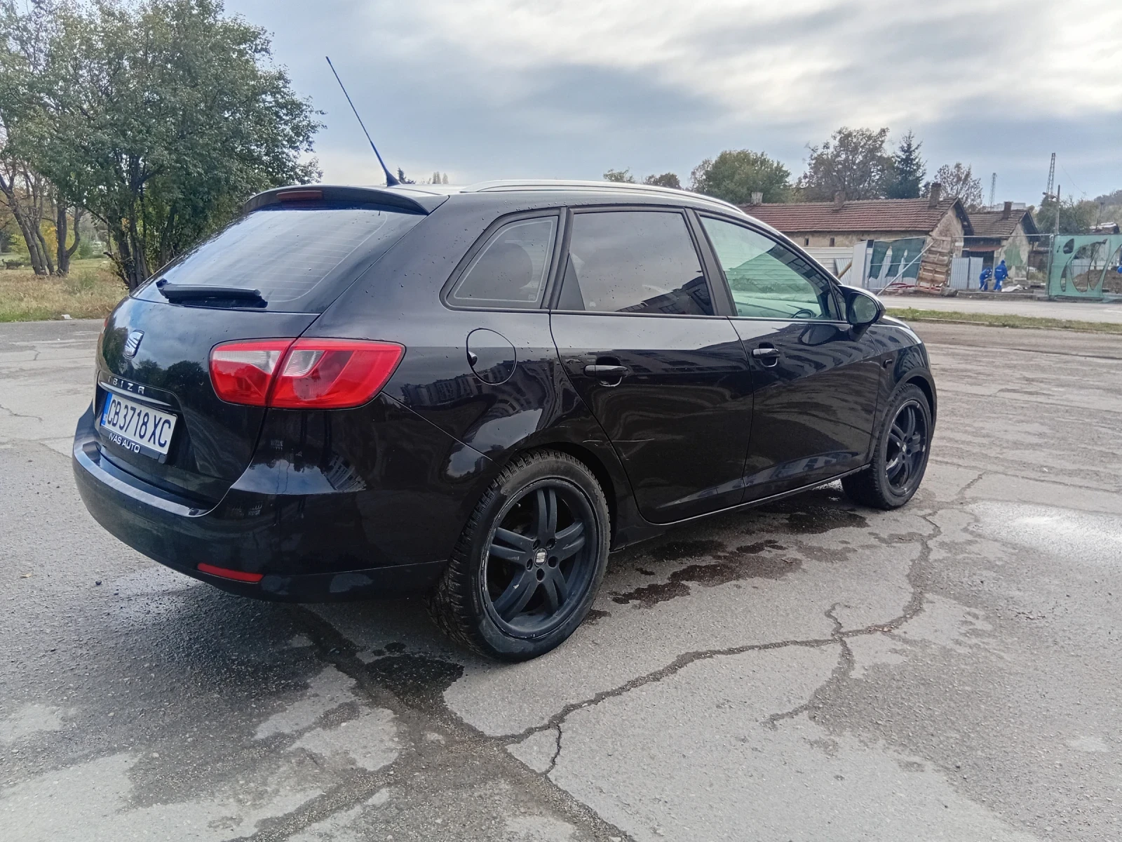 Seat Ibiza 1.2 TDI  75 кс., снимка 6 - Автомобили и джипове - 56737730