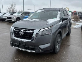 Nissan Pathfinder * * CARFAX * * АВТО КРЕДИТ * * , снимка 1