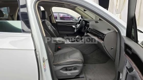 VW Touareg 3.0 TDI 4X4 | DIGITAL| PANO| DIST| CAM | ТЕХНОТЕСТ, снимка 9