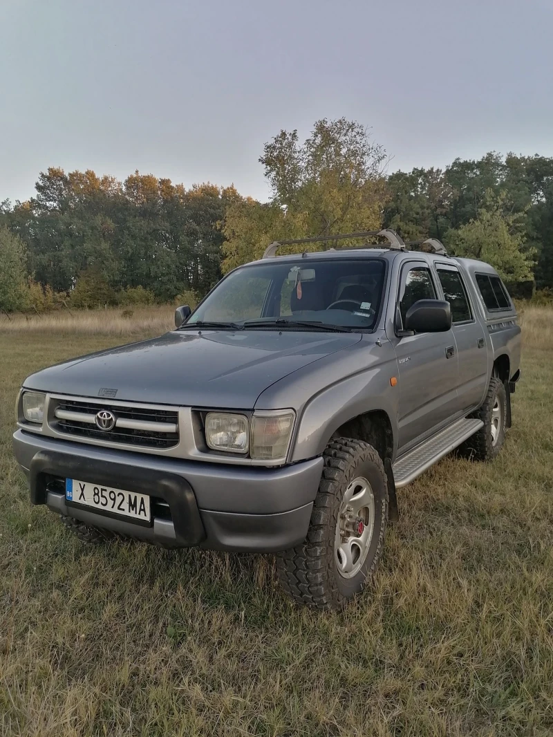 Toyota Hilux 2.4 TD , снимка 1 - Автомобили и джипове - 47694016