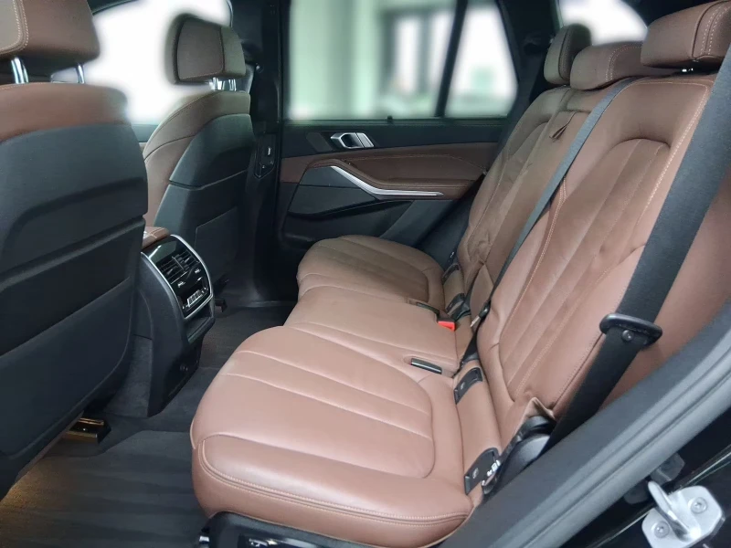 BMW X5 xDRIVE30/286HP/M-SPORT/LASER/HUD/H&K/MASSAGE/837f, снимка 13 - Автомобили и джипове - 52067612