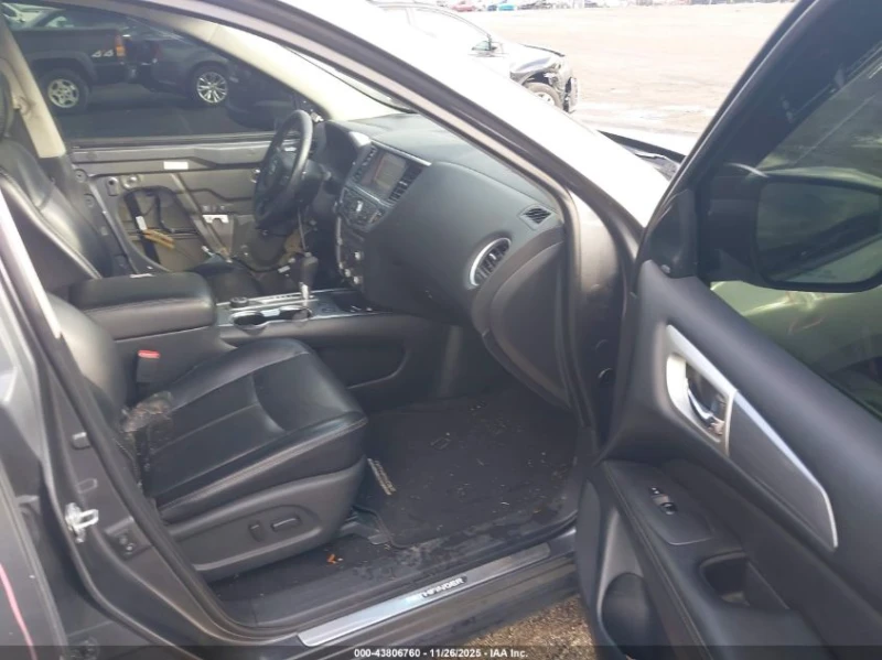 Nissan Pathfinder 3.5L V-6 DI, DOHC, VVT, 284HP 4X4 Drive, снимка 10 - Автомобили и джипове - 53135348