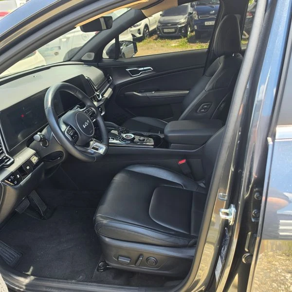 Kia Sportage 2.0 Automatic, снимка 11 - Автомобили и джипове - 55738921