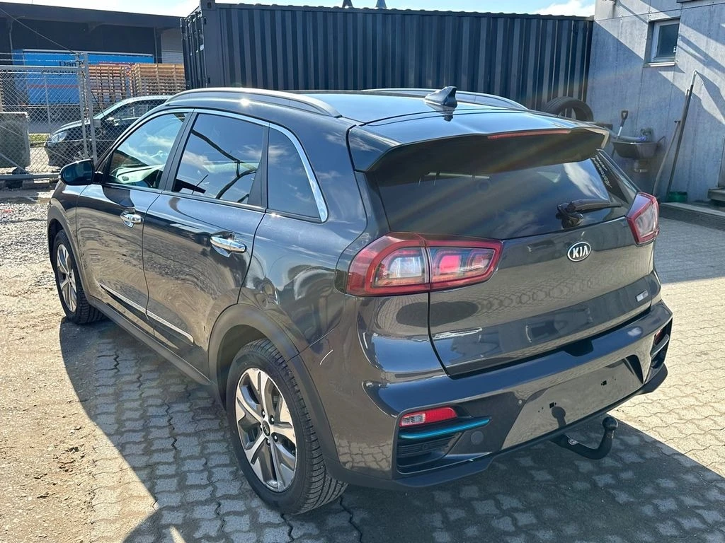 Kia Niro ExecutiveLine 64 kWh - изображение 4