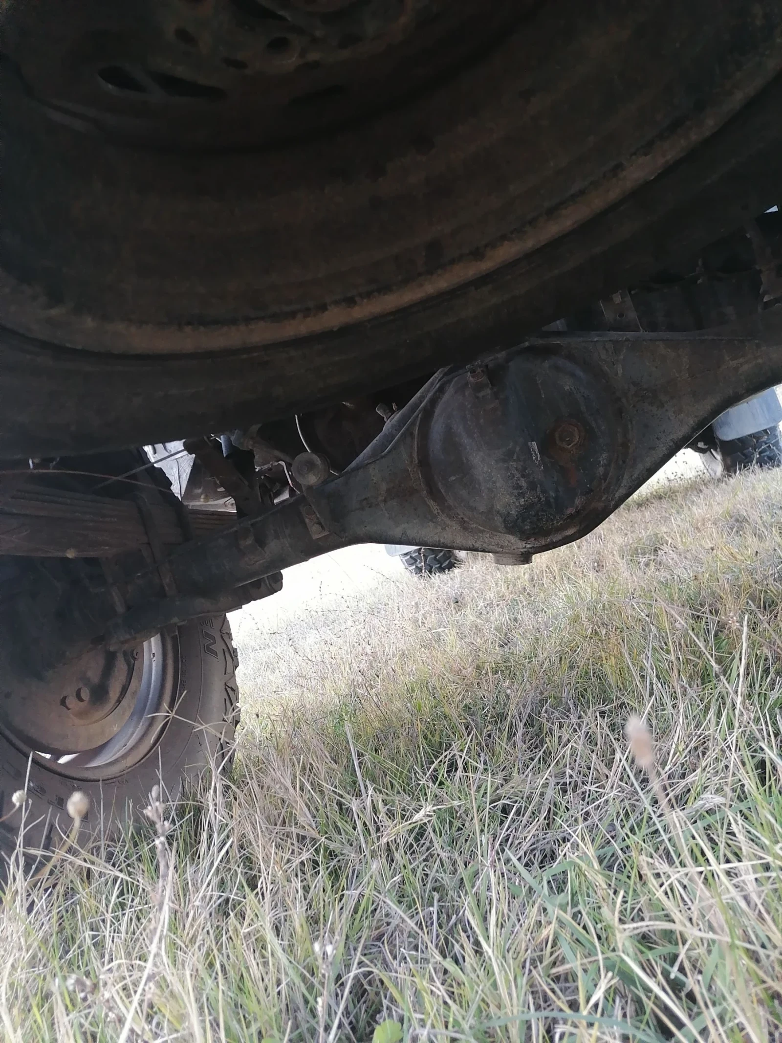 Toyota Hilux 2.4 TD  | Mobile.bg — изображение 14