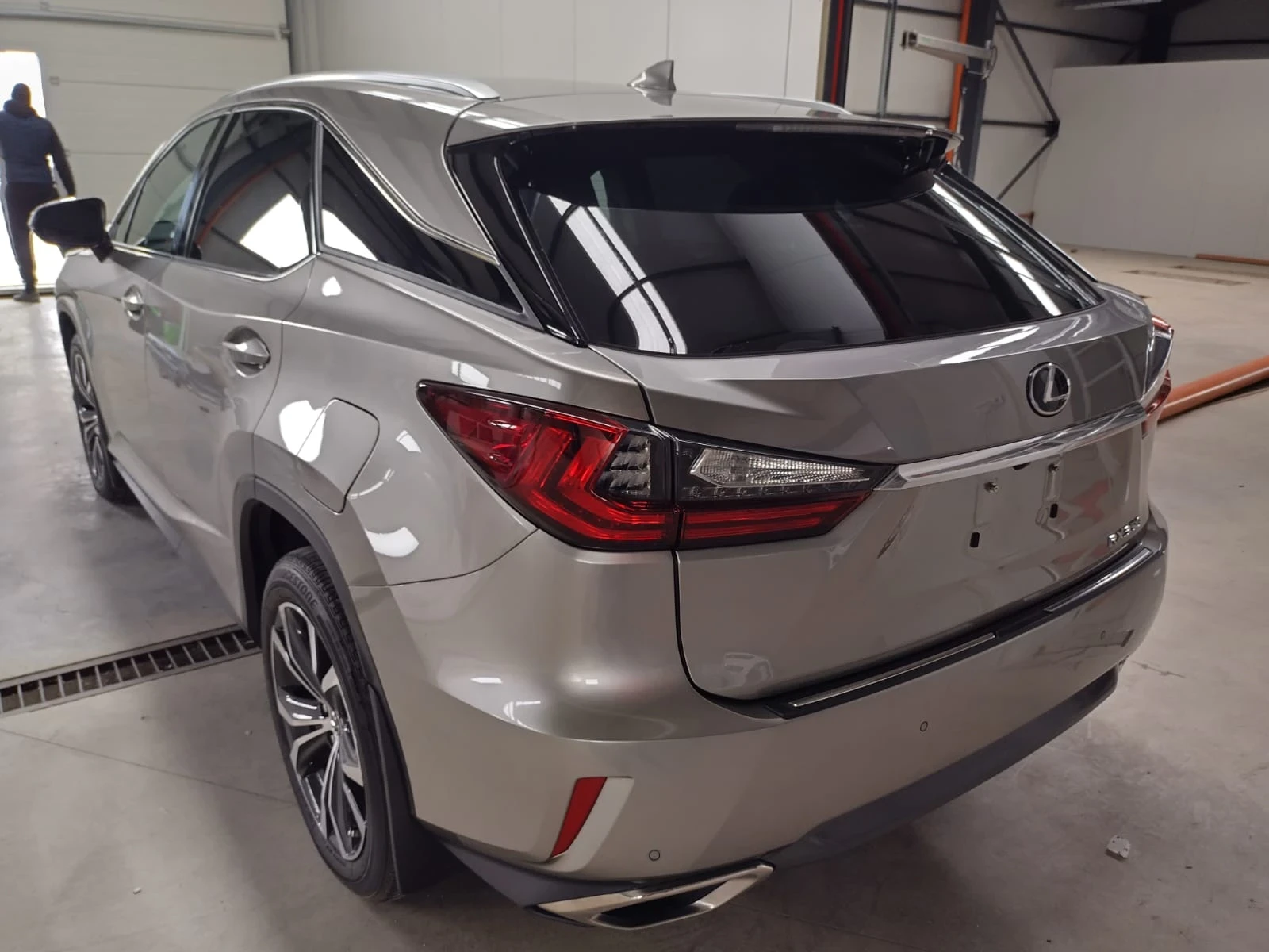 Lexus RX 350 Premium  - изображение 6