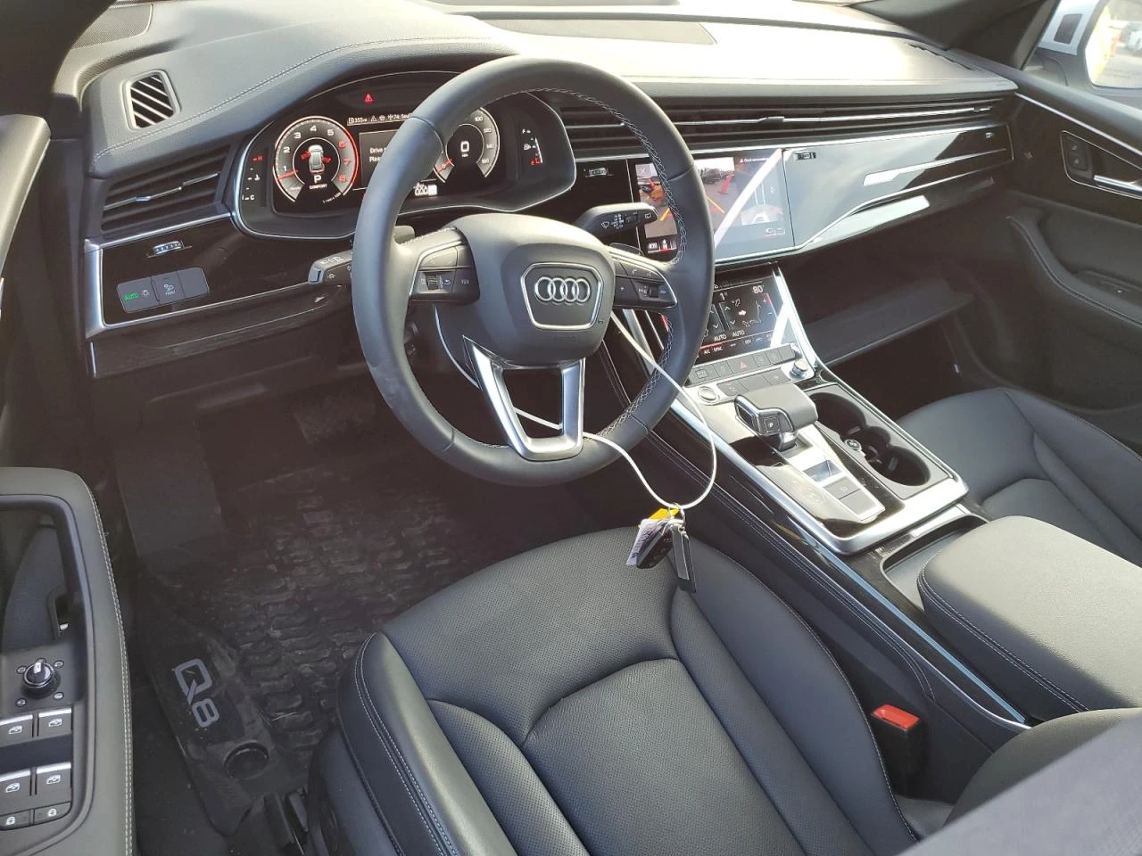 Audi Q8 Premium Plus* B&O* Matrix* 360* Head-Up* Въздух*  - изображение 8