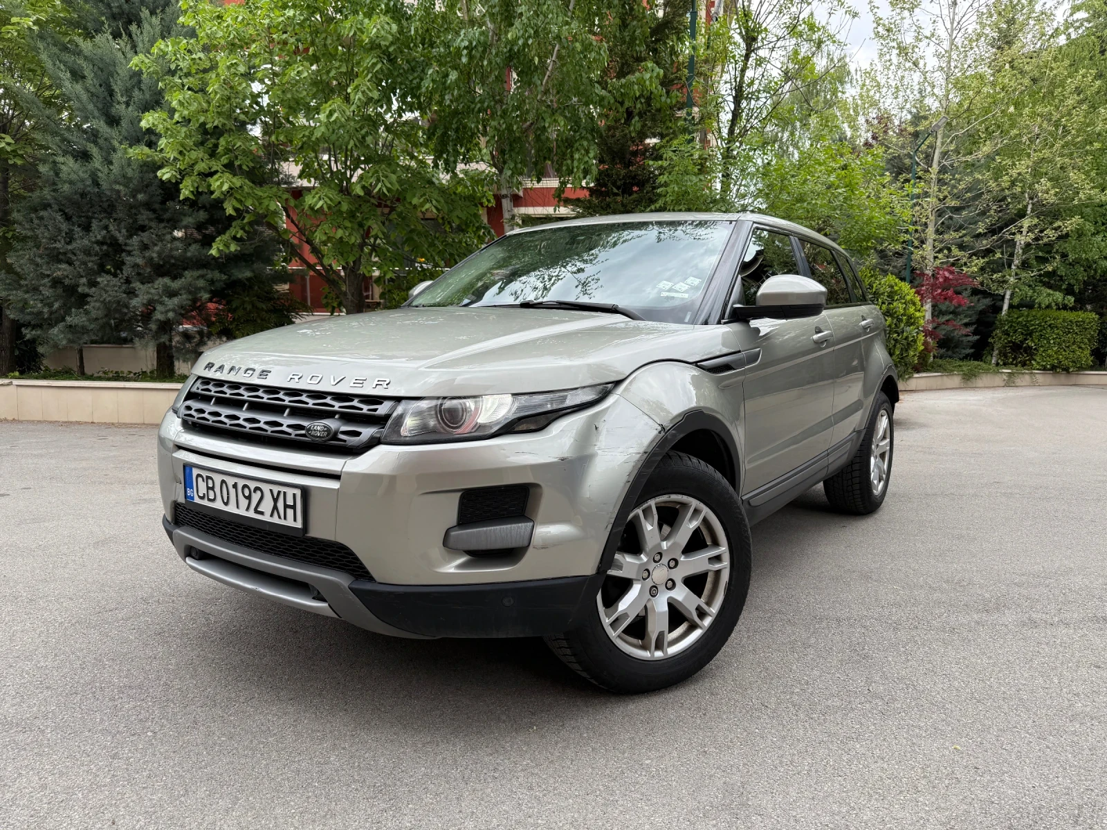 Land Rover Range Rover Evoque 2.2, АВТОМАТИК + пълна сервизна история - изображение 2
