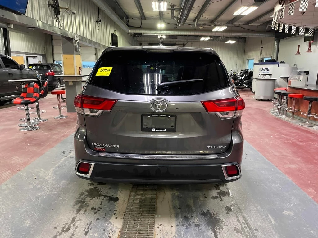 Toyota Highlander * XLE * CARFAX * БЕЗ ПЪРВОНАЧАЛНА ВНОСКА - изображение 4