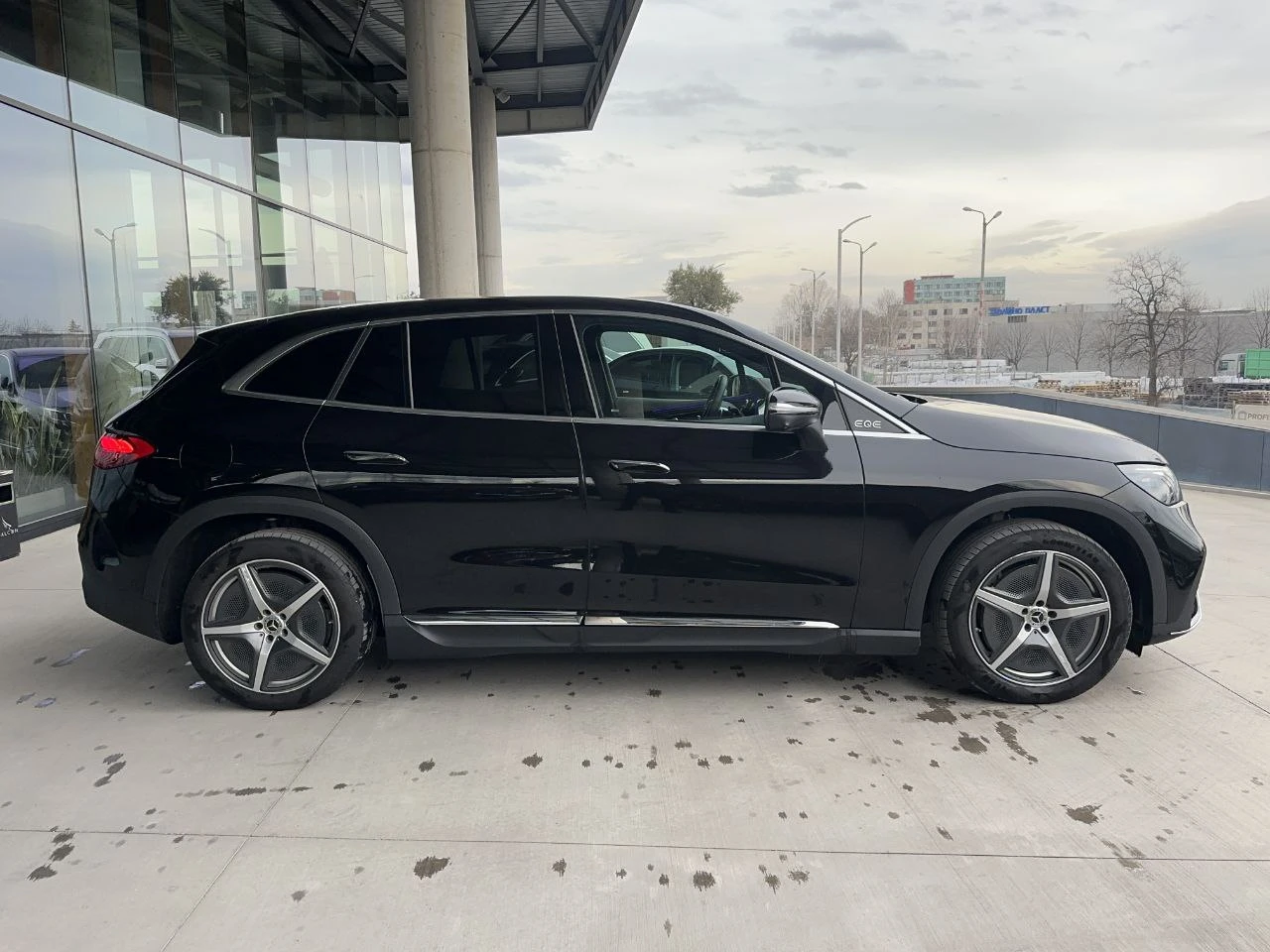 Mercedes-Benz EQE 500 4MATIC AMG, снимка 3 - Автомобили и джипове - 53735427